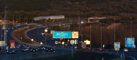 Highway banner, outdoor advertisement